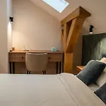 Volotel Skyway Otel