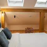 Volotel Skyway Otel