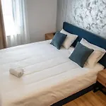 Volotel Skyway Otel