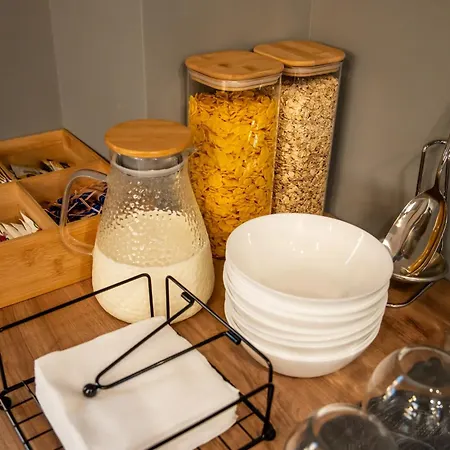 Volotel Skyway Hotel 4*