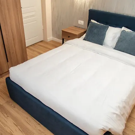 Ξενοδοχείο Volotel Skyway 4*