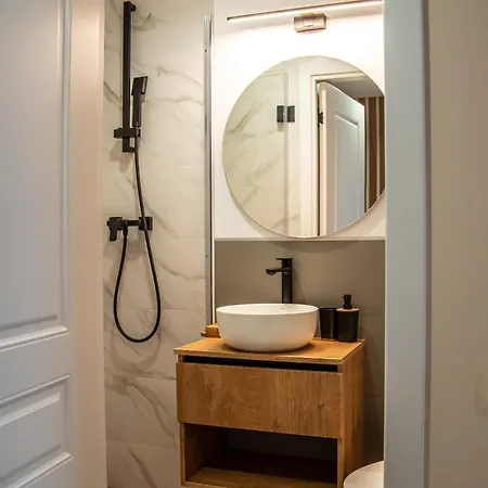 Hotel Volotel Skyway