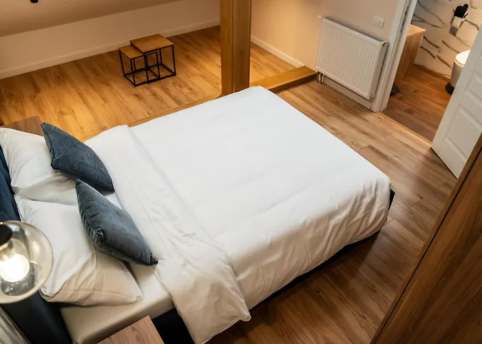 Volotel Skyway Hotel 4*