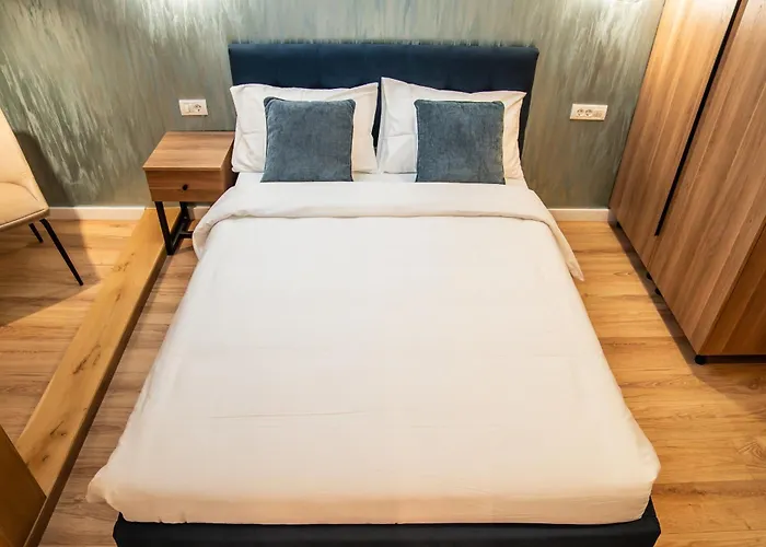 Hotel Volotel Skyway