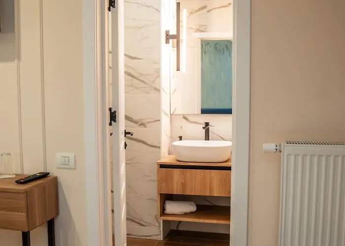 Volotel Skyway Hotel 4*