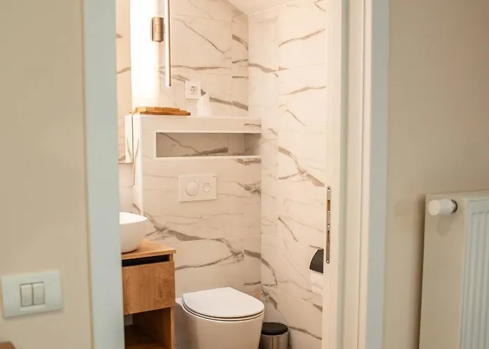 Hotel Volotel Skyway 4*