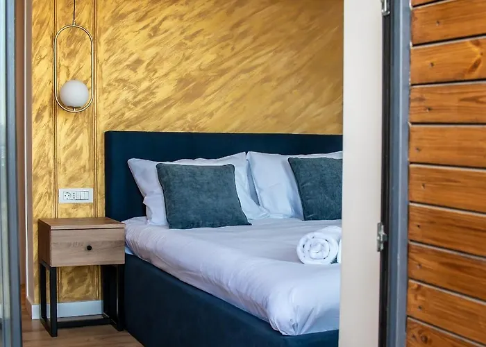 Hotel Volotel Skyway