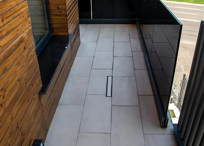 Hotel Volotel Skyway 4*