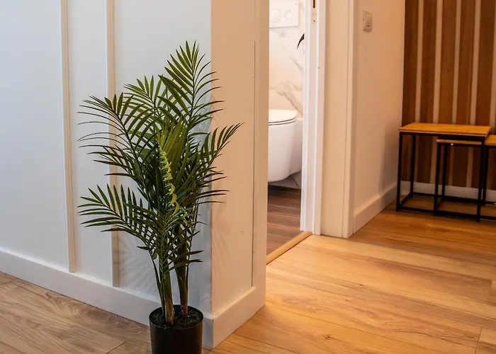 Hotel Volotel Skyway