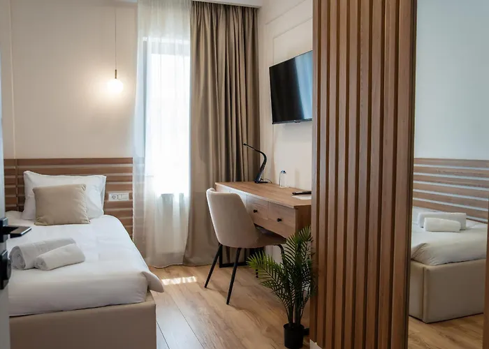 Hotel Volotel Skyway